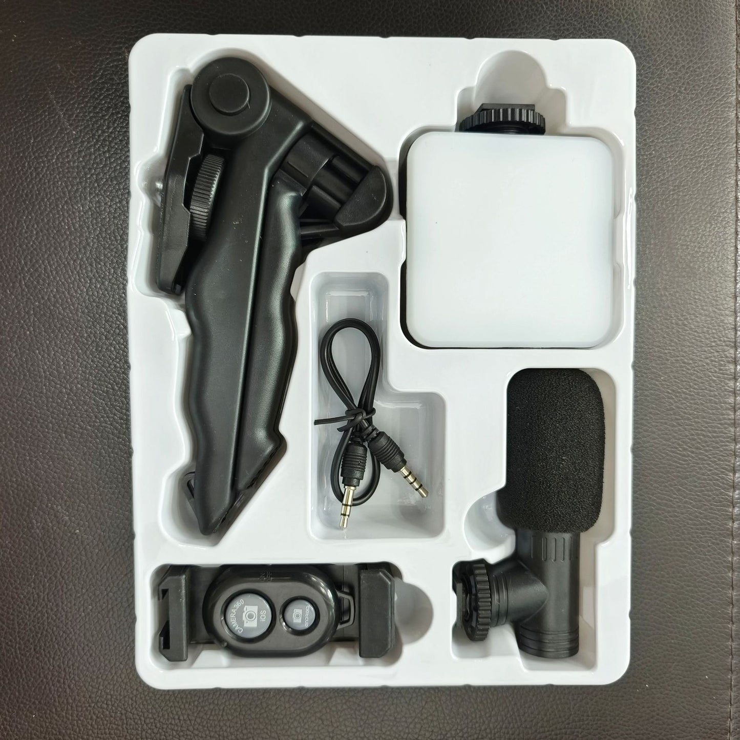 TIGO AY-49 Handheld Desktop Selfie & Live Streaming Photographic Mobile Phone Stand w/ Lighting & Beauty Leg Holder Set
